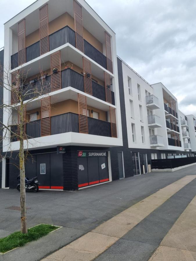 Appartement Cosy Et Equipe Meaux Kültér fotó